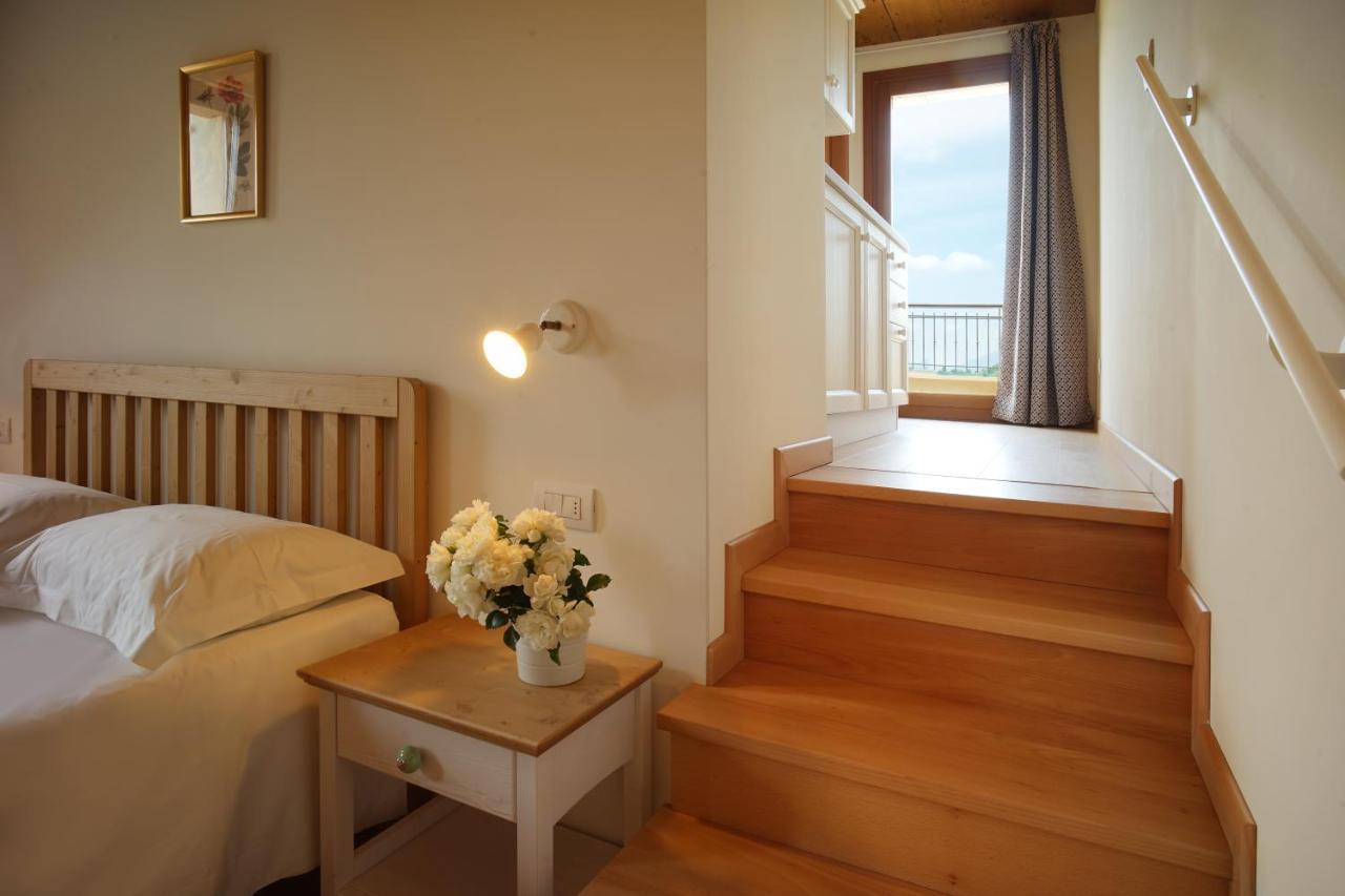 Agriturismo Il Follo วัลดอบเบียเดเน ภายนอก รูปภาพ